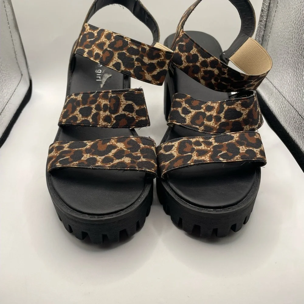 Madden Girl SoHo chunky platform sandals size 8.5